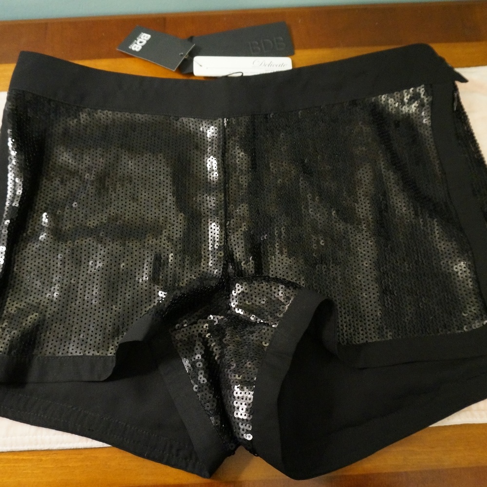 NWT BDB David Bitton black sequined shorts size